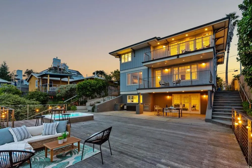 185 14th Avenue Santa Cruz, CA 95062