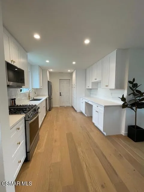 1157 Hudspeth Street Simi Valley, CA 93065