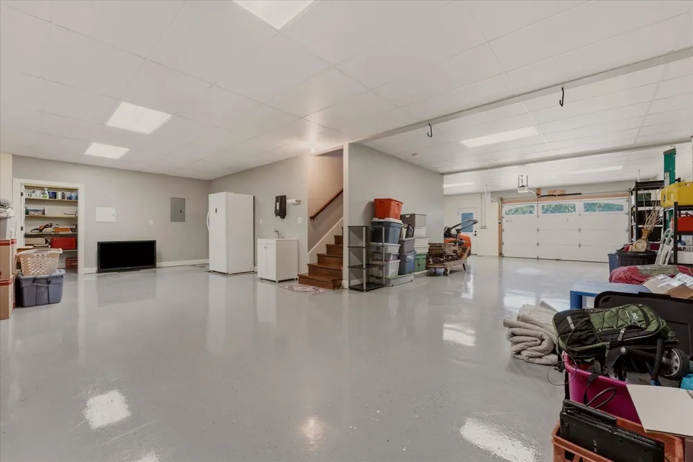 3870 Head RD Adams, TN 37010