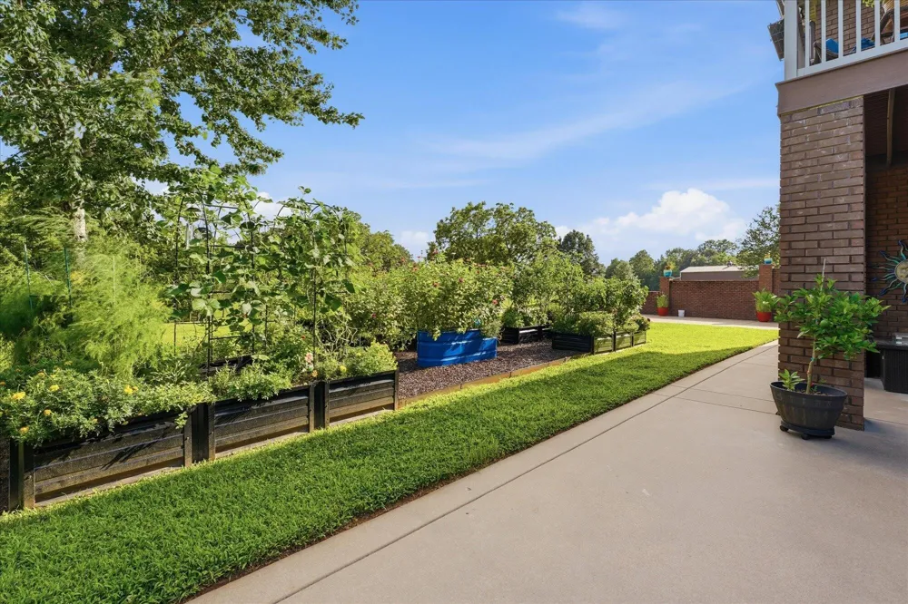 3870 Head RD Adams, TN 37010