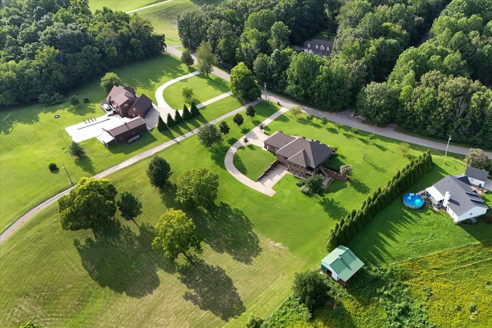 3870 Head RD Adams, TN 37010