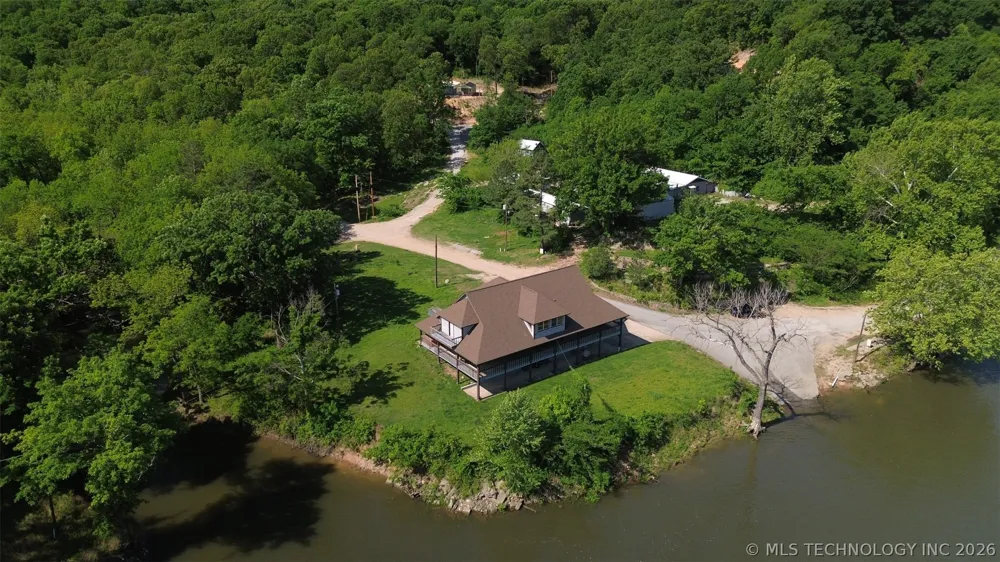 9212 447 ROAD Spavinaw, OK 74366