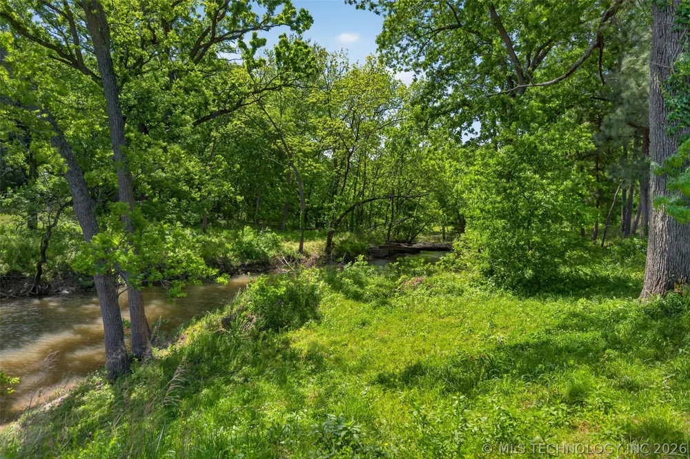 9212 447 ROAD Spavinaw, OK 74366