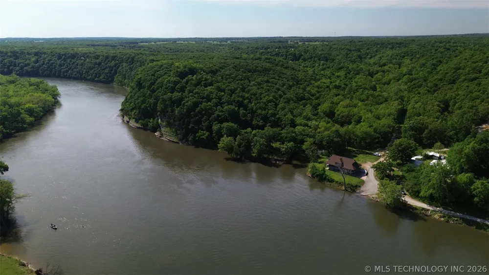 9212 447 ROAD Spavinaw, OK 74366