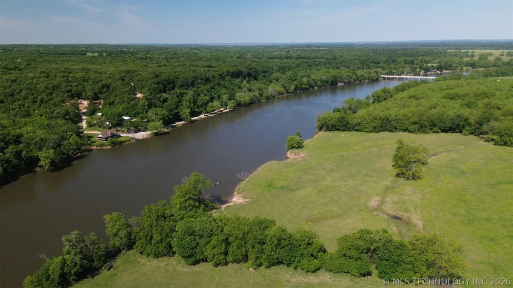 9212 447 ROAD Spavinaw, OK 74366