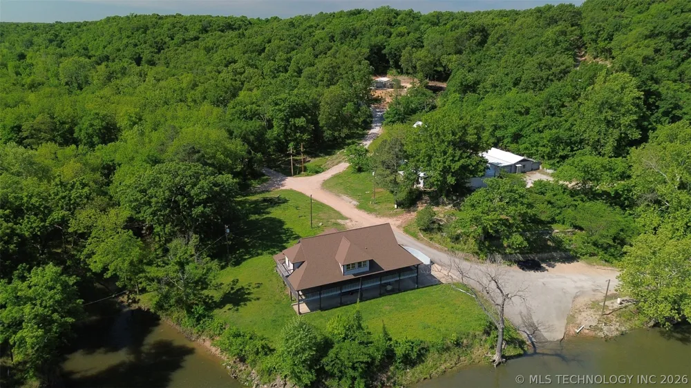 9212 447 ROAD Spavinaw, OK 74366