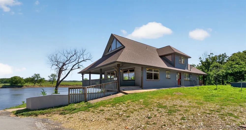 9212 447 ROAD Spavinaw, OK 74366