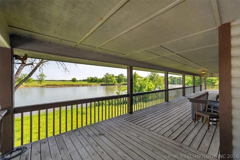9212 447 ROAD Spavinaw, OK 74366