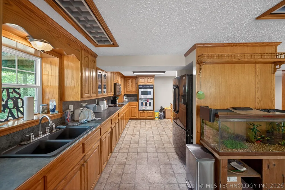 9596 447 ROAD Spavinaw, OK 74366
