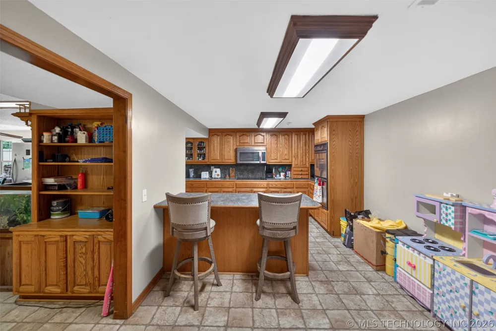 9596 447 ROAD Spavinaw, OK 74366