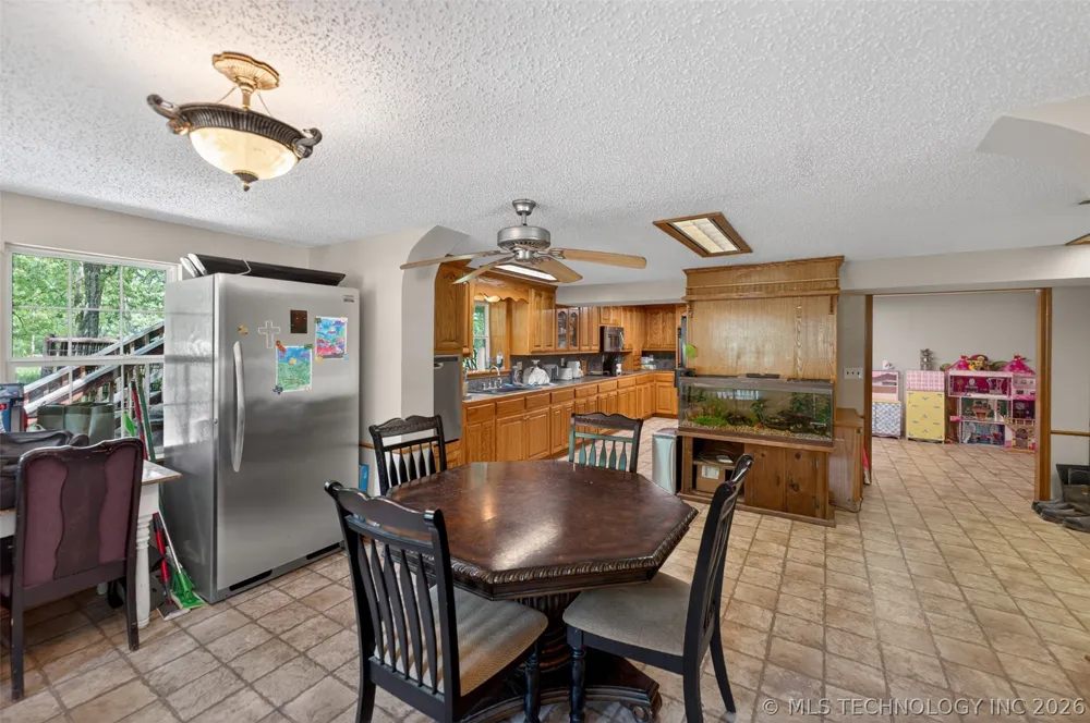 9596 447 ROAD Spavinaw, OK 74366