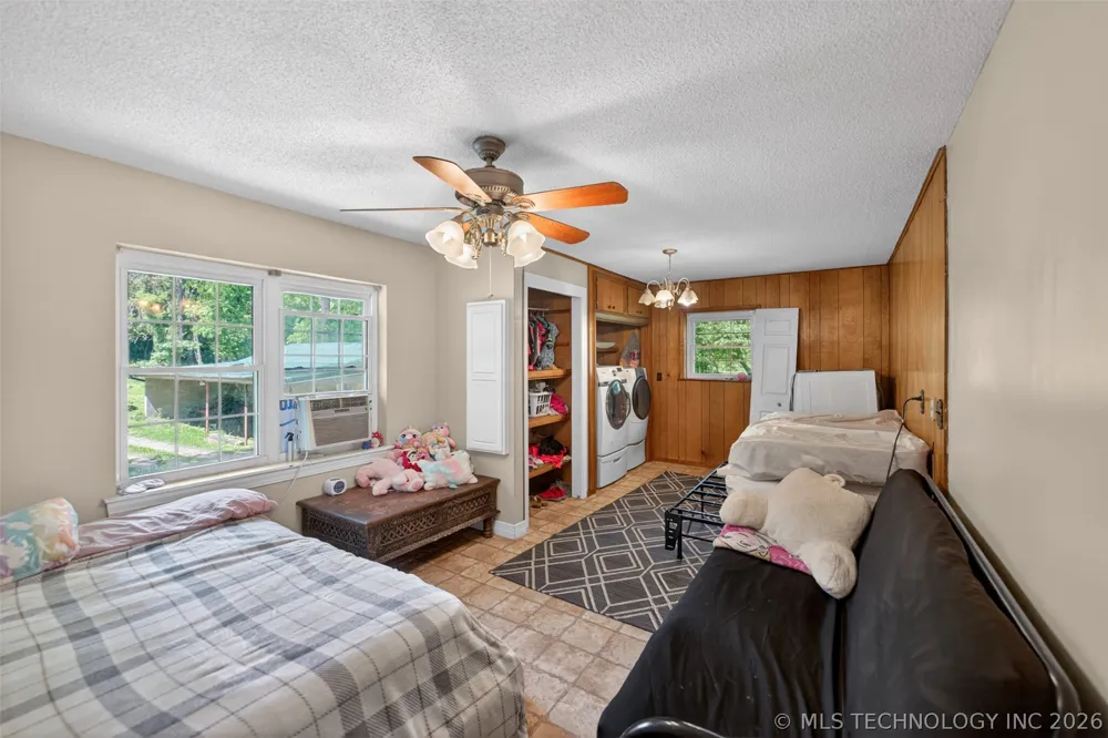 9596 447 ROAD Spavinaw, OK 74366