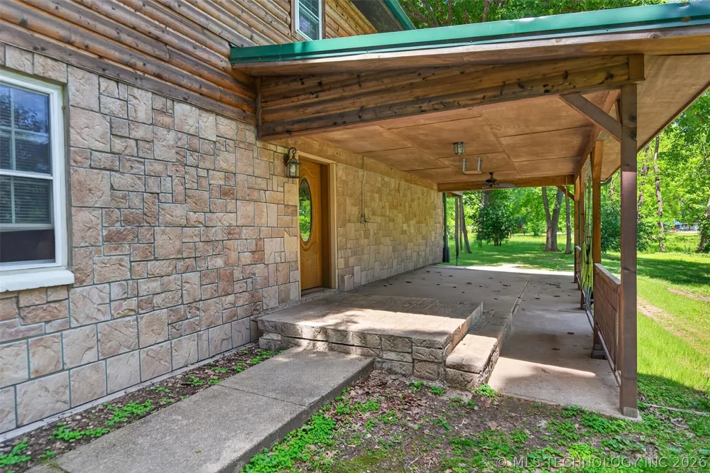 9596 447 ROAD Spavinaw, OK 74366