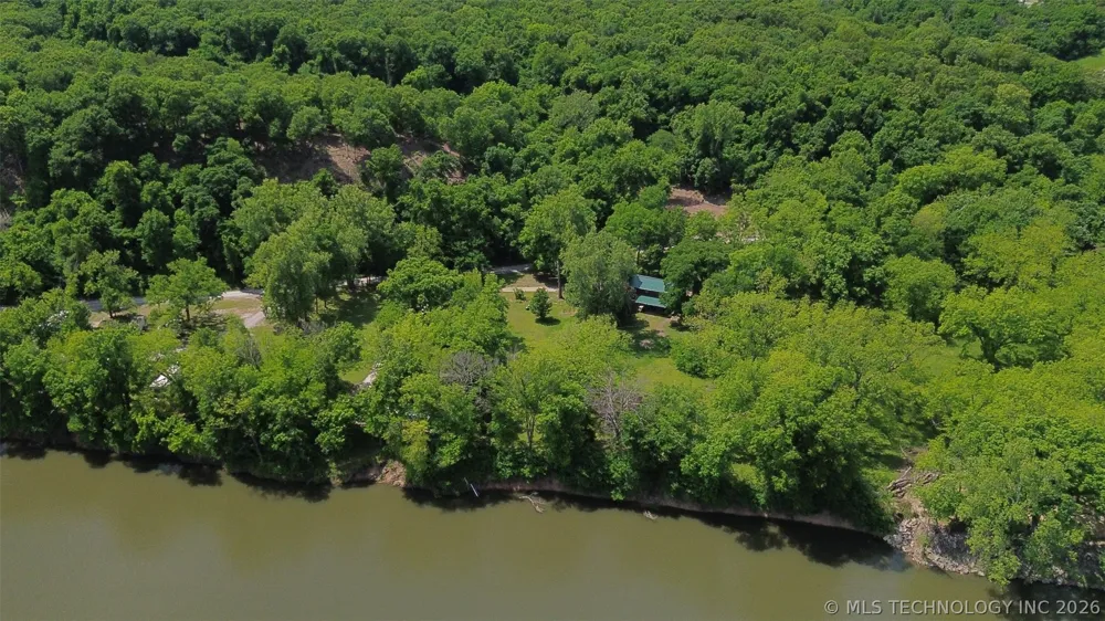 9596 447 ROAD Spavinaw, OK 74366