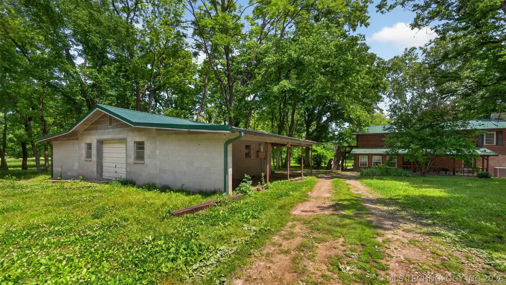 9596 447 ROAD Spavinaw, OK 74366