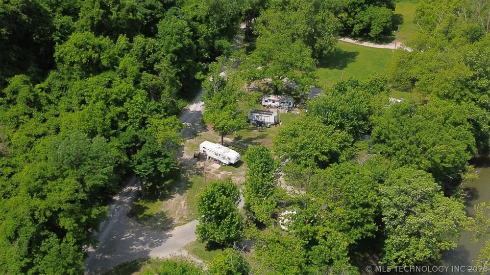 9596 447 ROAD Spavinaw, OK 74366