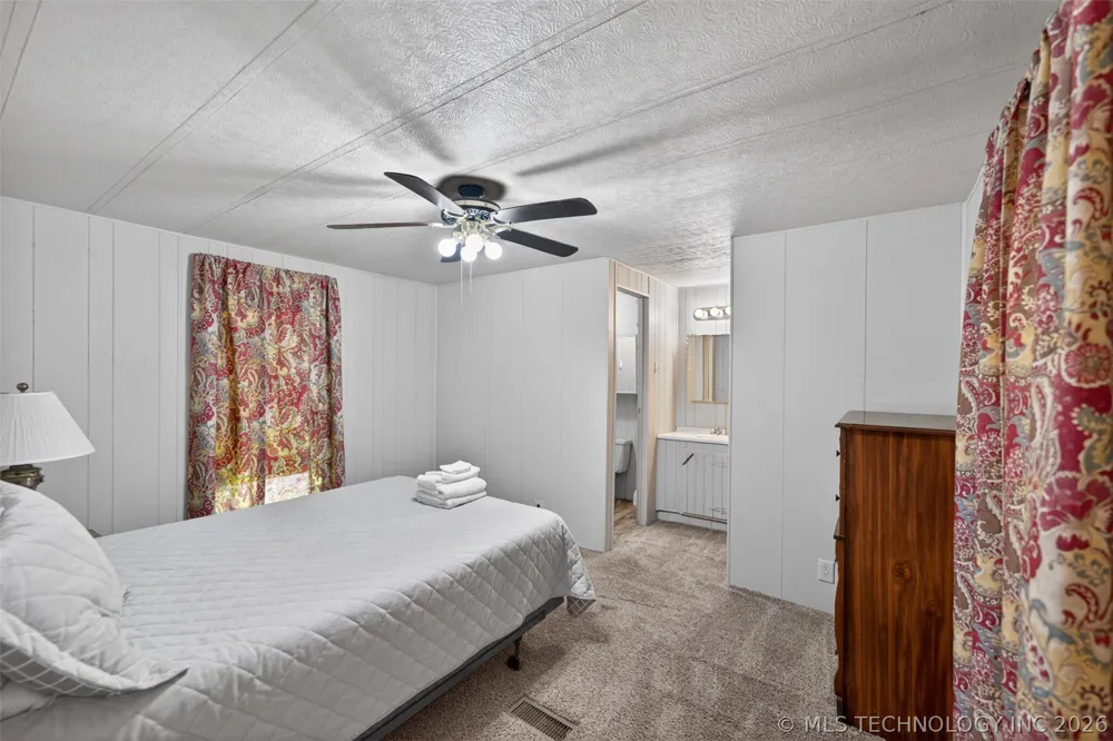 9207 447 ROAD Spavinaw, OK 74366