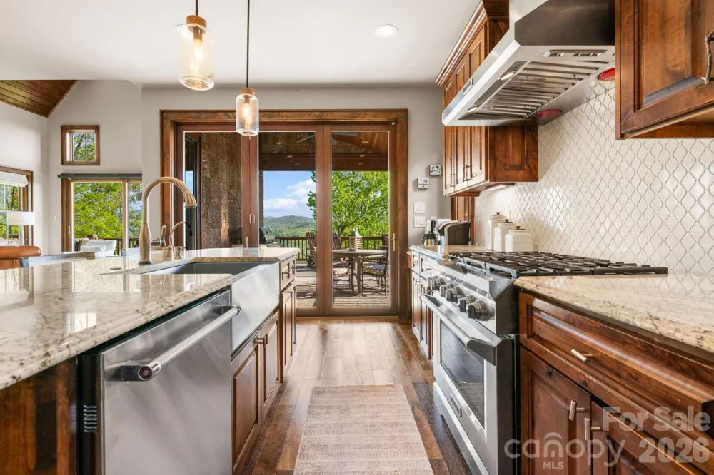 92 White Eagle Trail Banner Elk, NC 28604