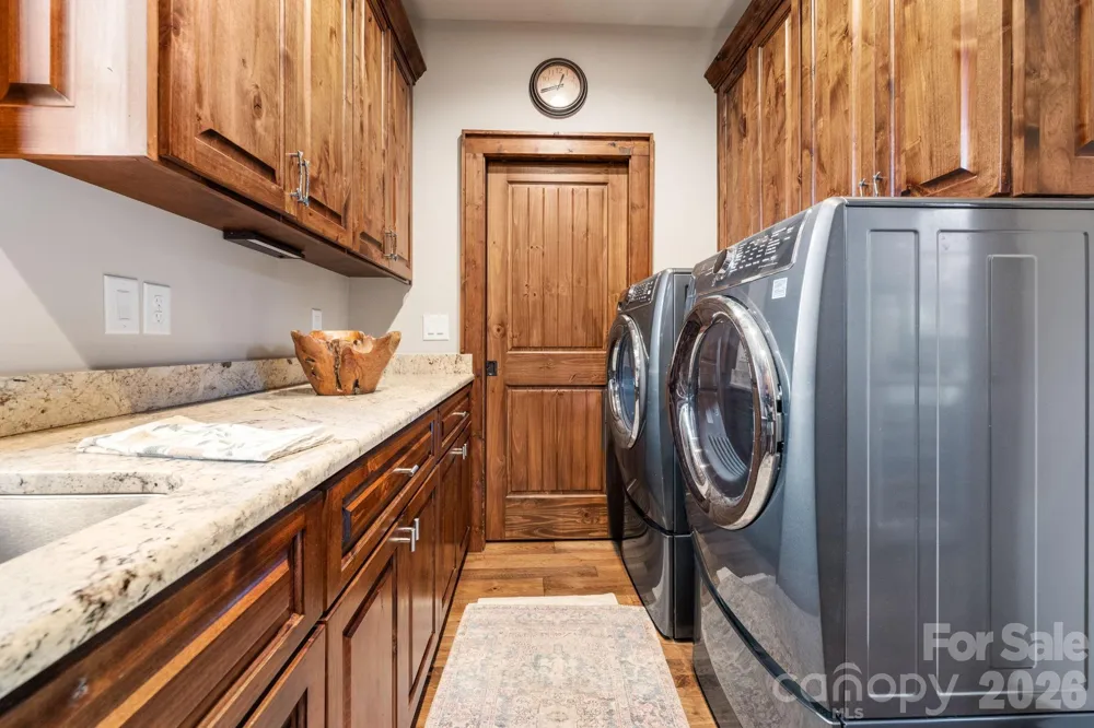 92 White Eagle Trail Banner Elk, NC 28604