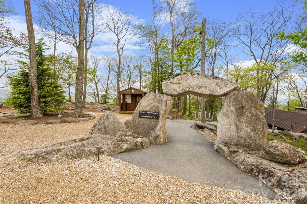 92 White Eagle Trail Banner Elk, NC 28604