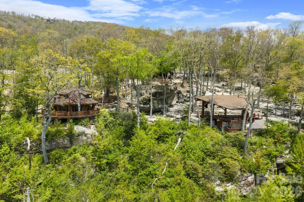 92 White Eagle Trail Banner Elk, NC 28604