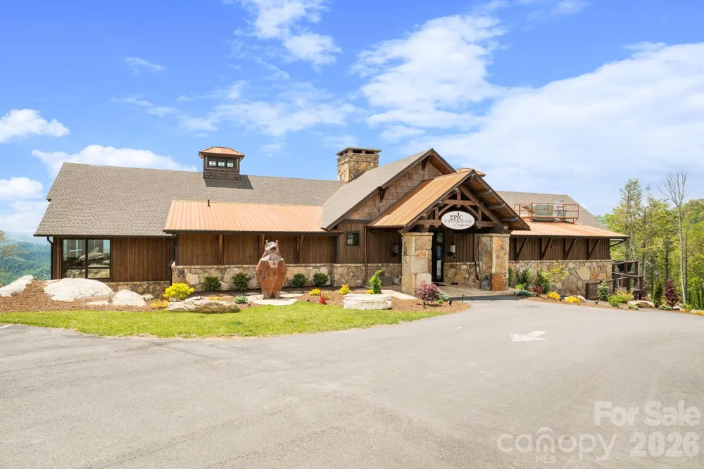 92 White Eagle Trail Banner Elk, NC 28604