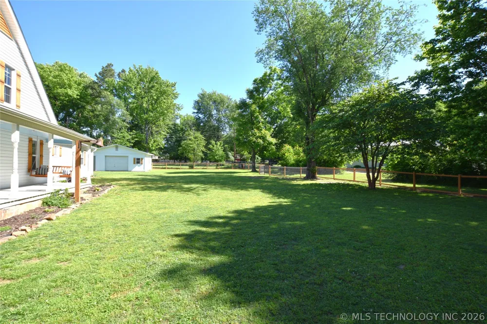 202 W Graham Street Prairie Grove, AR 72753