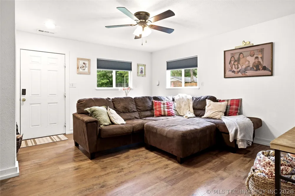 202 W Graham Street Prairie Grove, AR 72753