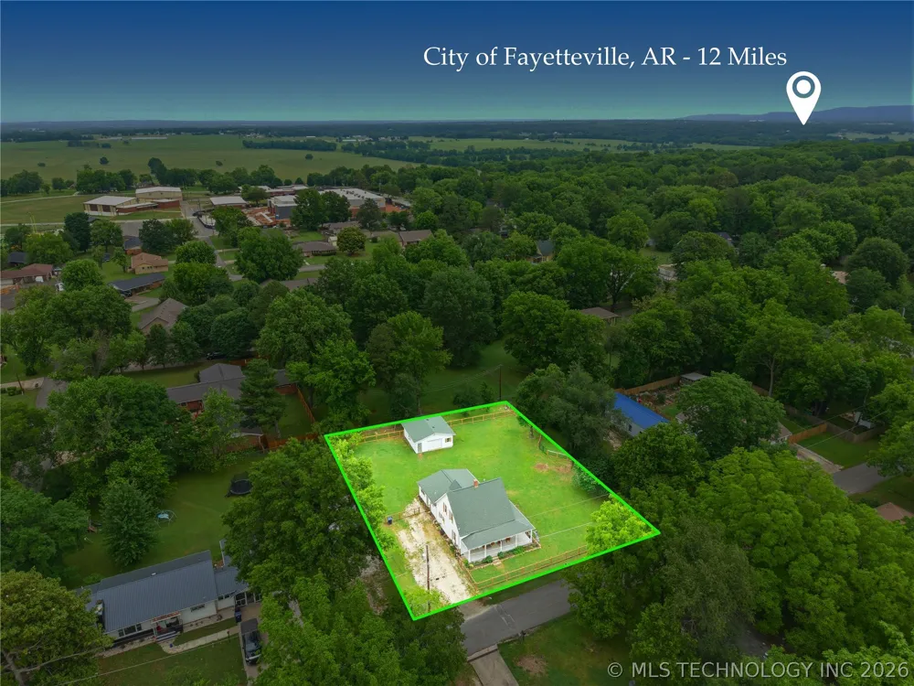 202 W Graham Street Prairie Grove, AR 72753