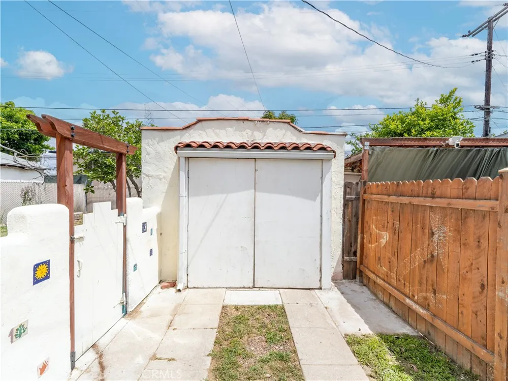 4638 Pine Pico Rivera, CA 90660
