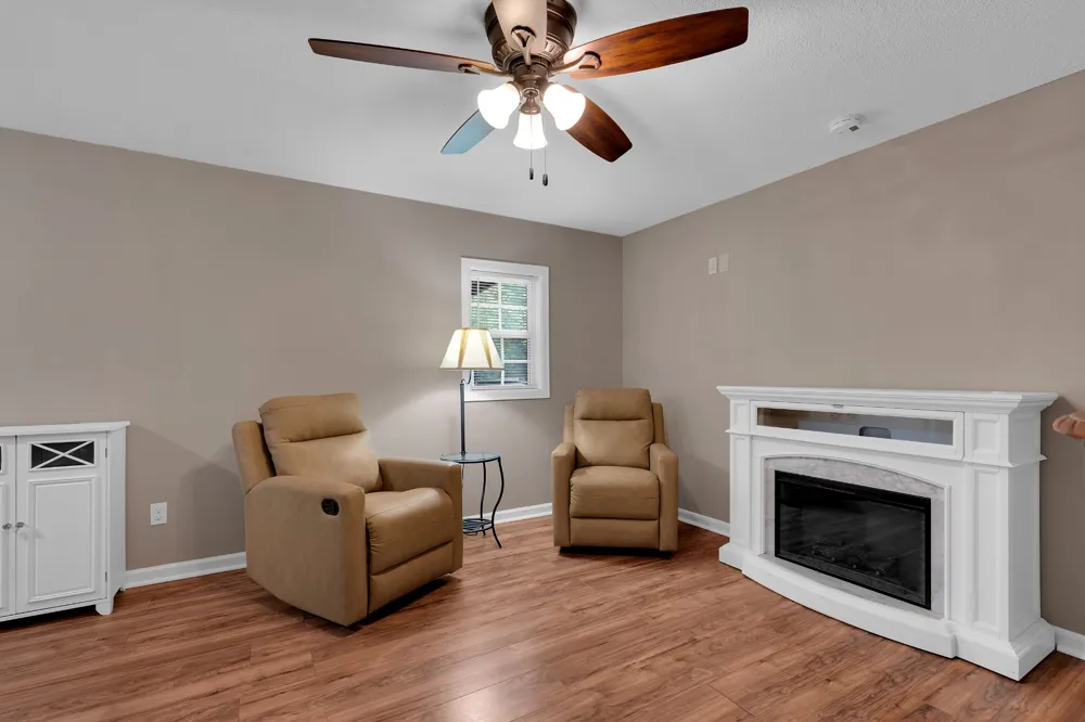 990 Bugscuffle Rd Wartrace, TN 37183
