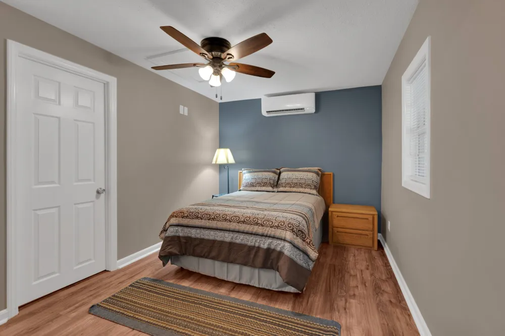 990 Bugscuffle Rd Wartrace, TN 37183