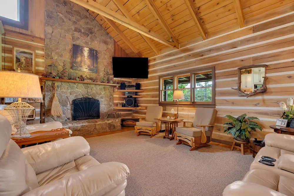 990 Bugscuffle Rd Wartrace, TN 37183
