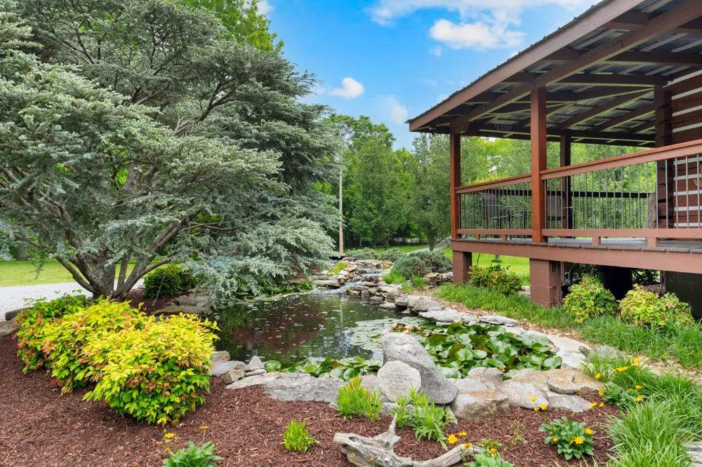990 Bugscuffle Rd Wartrace, TN 37183