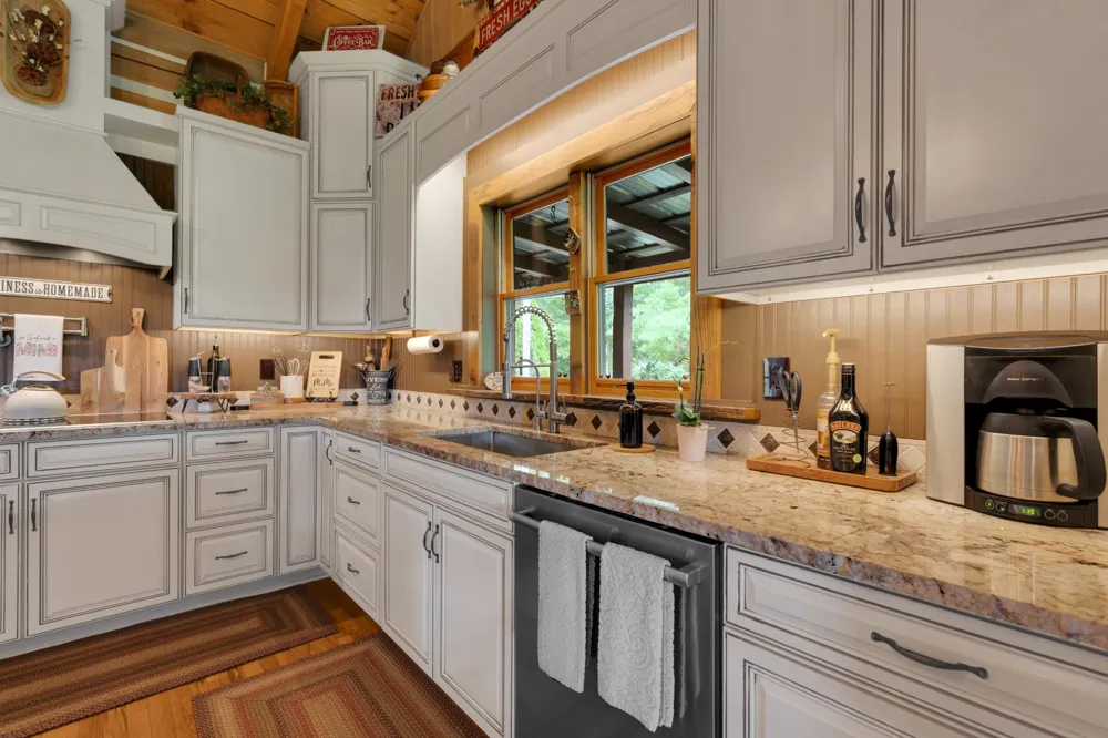 990 Bugscuffle Rd Wartrace, TN 37183