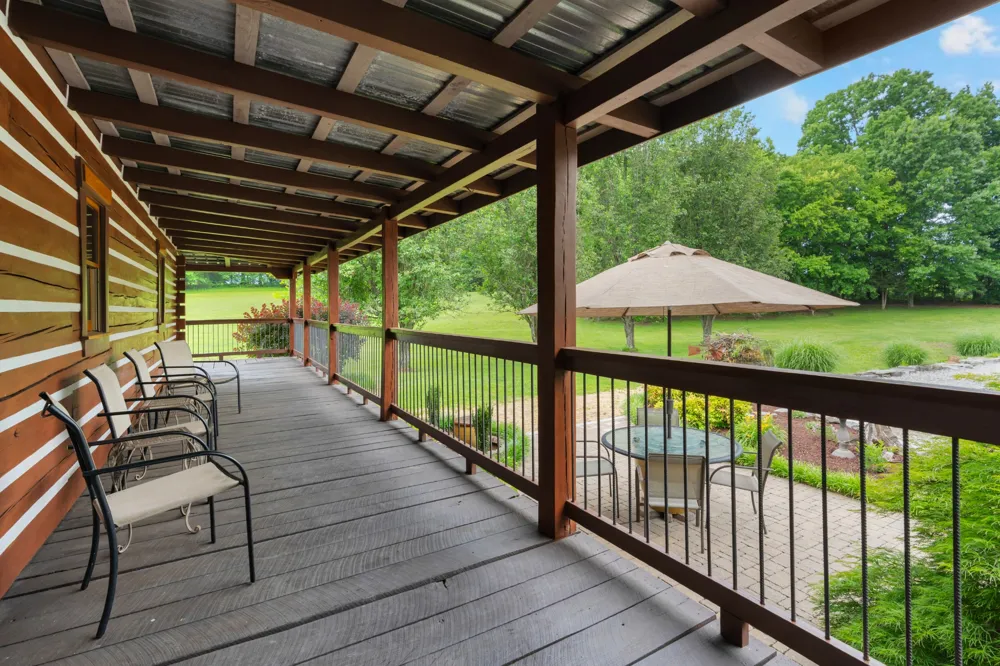 990 Bugscuffle Rd Wartrace, TN 37183