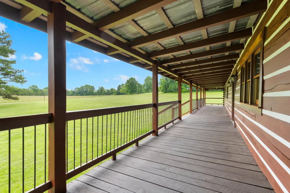 990 Bugscuffle Rd Wartrace, TN 37183
