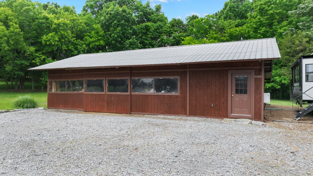 990 Bugscuffle Rd Wartrace, TN 37183