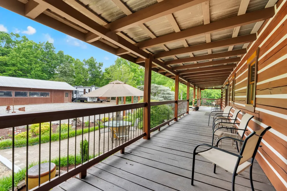 990 Bugscuffle Rd Wartrace, TN 37183