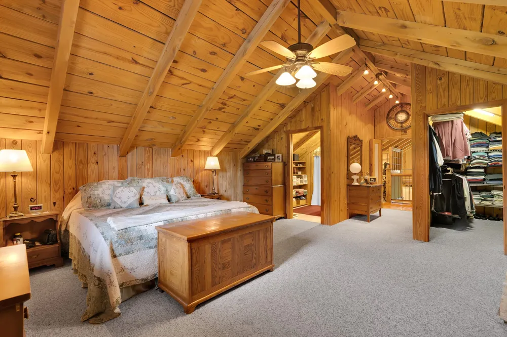 990 Bugscuffle Rd Wartrace, TN 37183