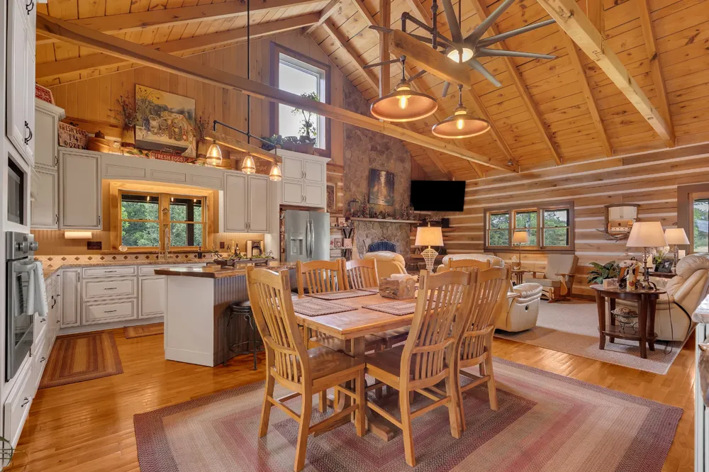 990 Bugscuffle Rd Wartrace, TN 37183