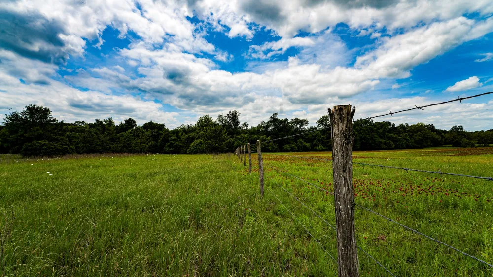 County Road 302 Rockdale, TX 78947