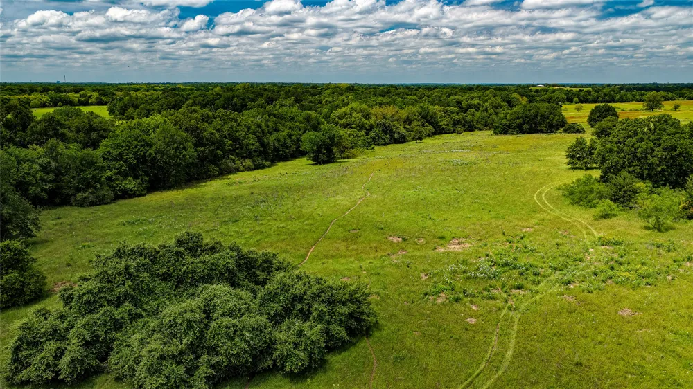 County Road 302 Rockdale, TX 78947