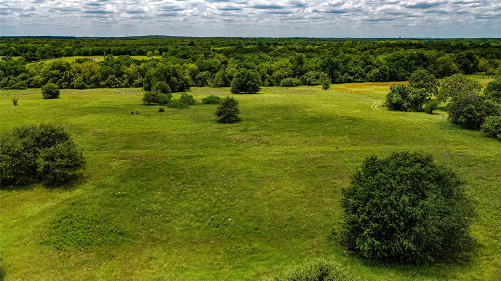 County Road 302 Rockdale, TX 78947
