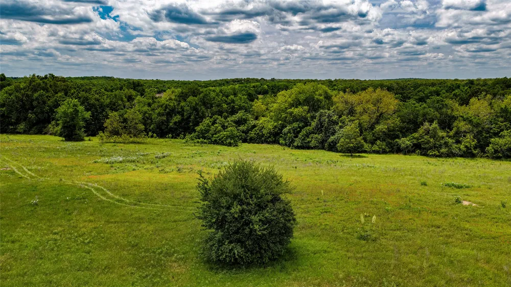 County Road 302 Rockdale, TX 78947