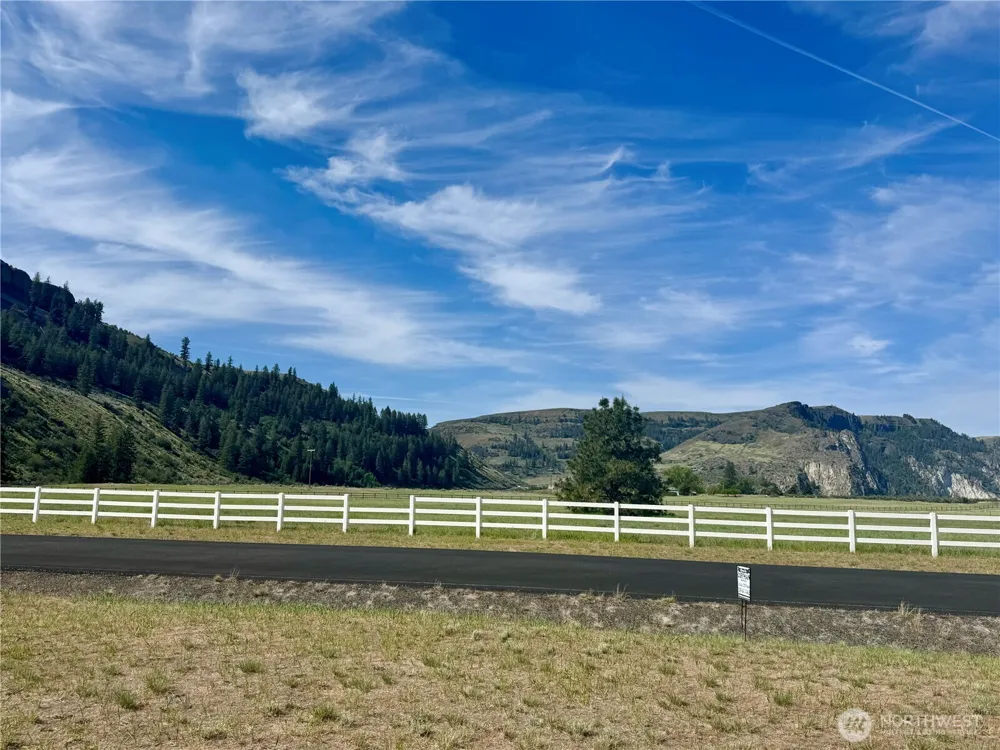 44110 Covey Lane Wilbur, WA 99185