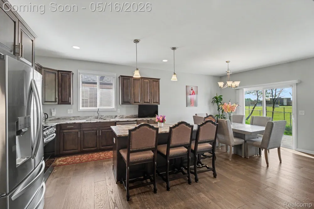 15330 Eton Pointe Drive Clinton Charter Township, MI 48035