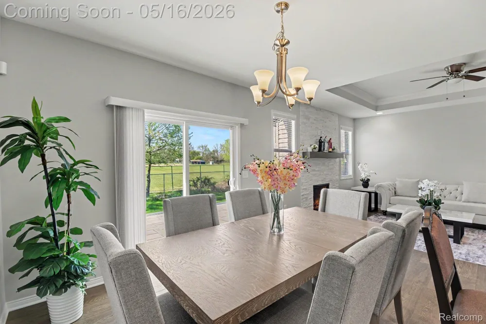 15330 Eton Pointe Drive Clinton Charter Township, MI 48035