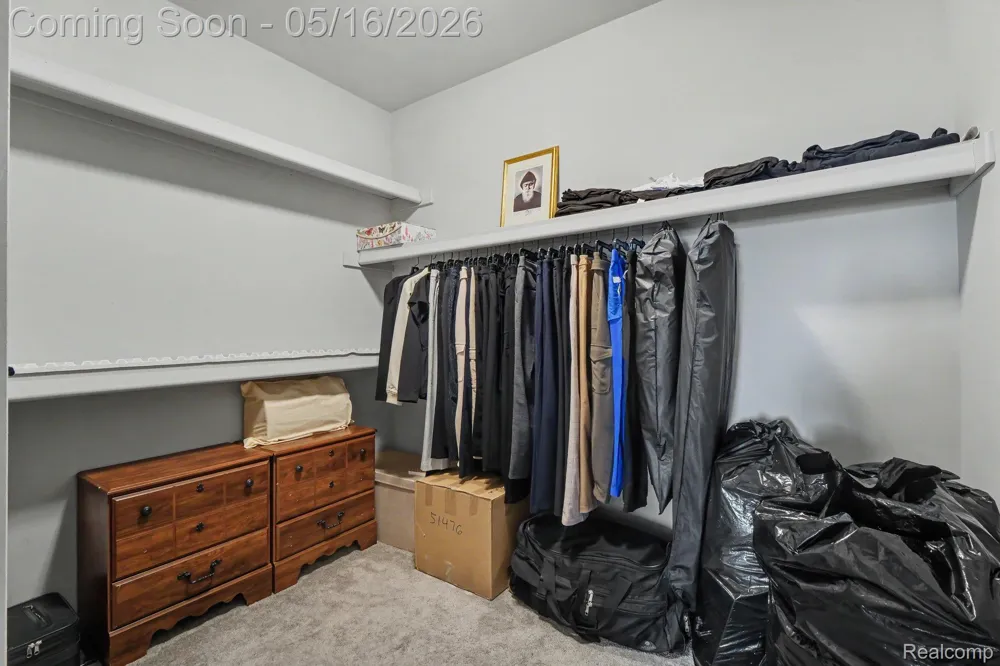 15330 Eton Pointe Drive Clinton Charter Township, MI 48035