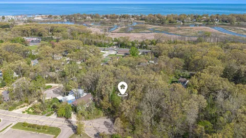 816820 E Indiana Circle